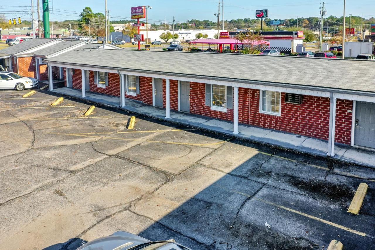 Adams Inn ドーサン エクステリア 写真